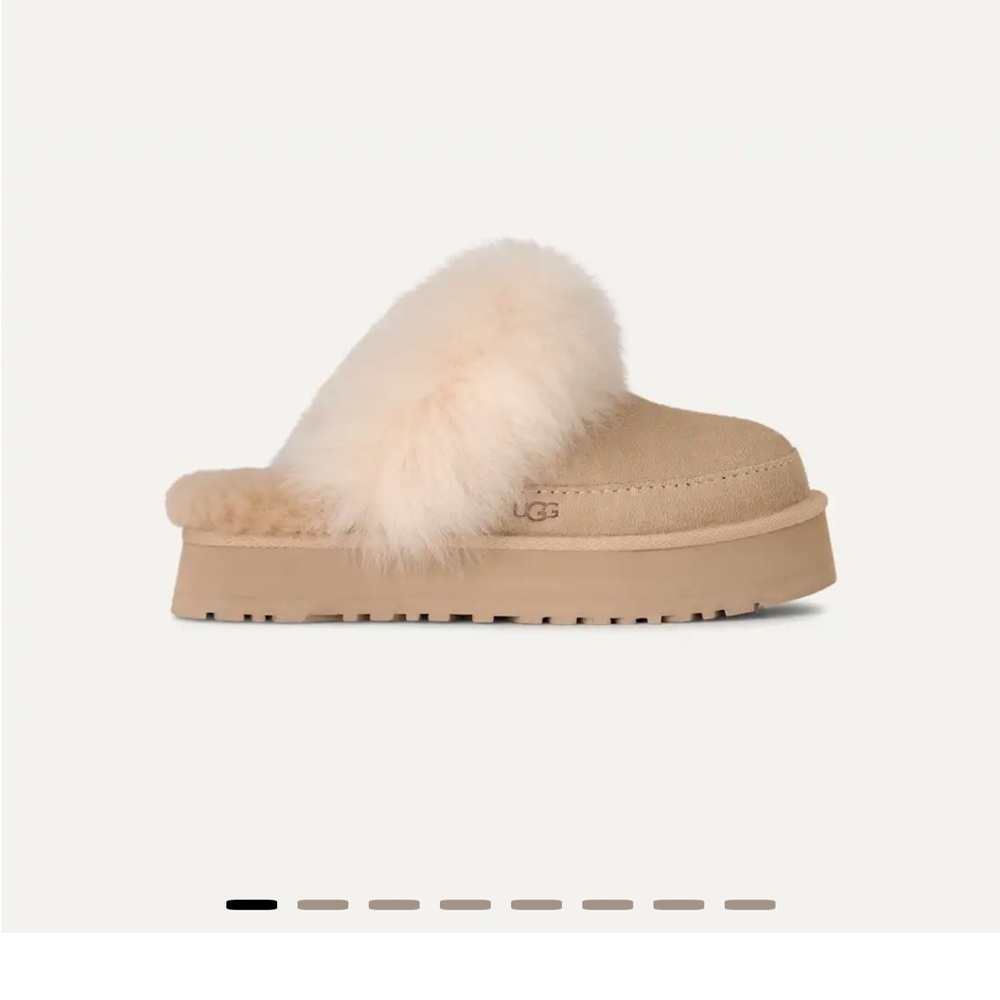 UGG Women's Cream Fluffy Slide Slippers